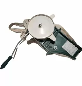 Ytf-25ss-u-b Yard Tuff 25 Pound Shoulder Spreader With Canvas Bag And Strap Used #3
