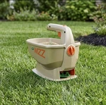 Scotts Wizz Spreader For Seed - Salt (ice Melt) Fertilizer Aa Battery Power. Fixed Price $39.49.
