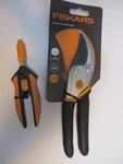 Fiskars Pruner 5/8'' Garden Pruning Scissors With Steel Blades &shears. Fixed Price $26.99.