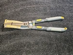 Woodland Tools 20-4005-100 25 32 Inch Heavy Duty Extendable Hedge Shear. Fixed Price $40.87.