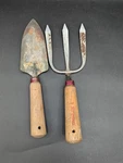Vtg Set Of 2 True Temper 3 Tine Garden Cultivating Hand Claw Fork Spade Numbered. Fixed Price $19.99.