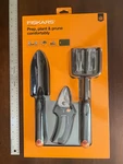 Fiskars 4-PIECE Planting Set Pruner Transplanter Cultivator Kneeling Pad New. Fixed Price $23.99.