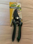 New Green Thumb 05-2011-100 Heavy Duty Bypass Pruner, Comfort Grip 109605. Fixed Price $15.99.
