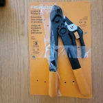 Fiskars 15 Inch Lopper Hand Pruner Set Used. Fixed Price $17.97.