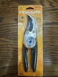 Fiskars Pruner With Standard Handle - Up To 5/8" Cut Non Slip Grip. Fixed Price $9.95.