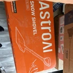 Astroai Detachable Snow Shovel GL-2204 Orange For Removal. Fixed Price $21.99.