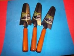 Garden Tech Spade Transplanter 6" Blade / Wooden Handle 67-262 Free Ship 3 Pack. Fixed Price $17.98.