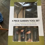 Yardworks 4 Piece Tool Set Garden Planting Potting Hand Comfort Grip Nib. Fixed Price $22.95.