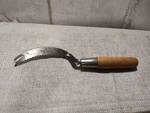 Garden Works Angle Weeder With Classic Grip, Right Handed. Fixed Price $28.99.