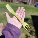 Vintage Tupperware Tuppercraft Garden Fork Spade Shovel 1487-2 Avocado Green. Fixed Price $15.00.
