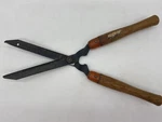 Vintage Seymour Smith Snap-cut Hedge Trimmers Clippers Pruning Shears Loppers. Fixed Price $29.99.