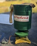 Excellent Vintage Green Cyclone Seeder Hand Crank Spreader Urbana Metal Works. Fixed Price $74.95.